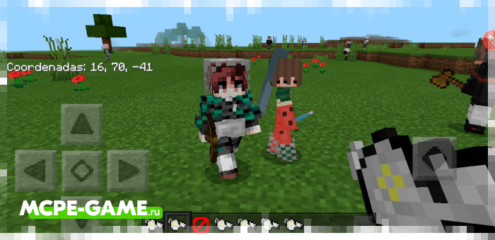 Teens from the Fenix Family mod in Minecraft PE